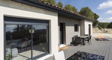 Maison bioclimatique à Manosque : concevoir le confort d’été dès le plan