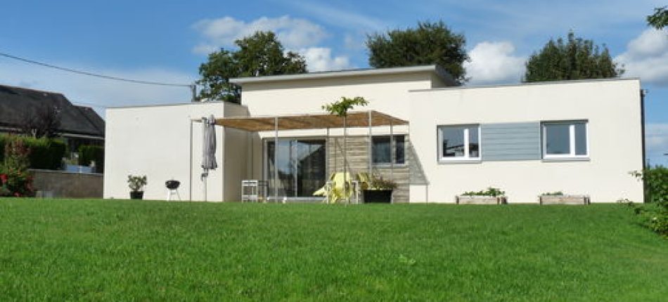 Construction d’une maison contemporaine à Moyrazes 