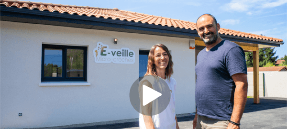 Témoignages clients de Justine et Gauthier : construction d’une micro-crèche ossature bois en Isère (38) 