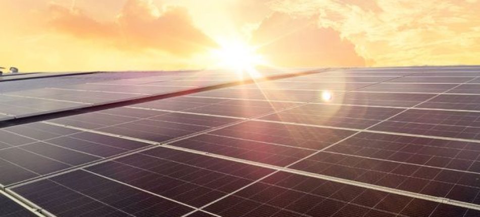 L’autoconsommation photovoltaïque sur les maisons à ossature bois : une solution durable et économique 