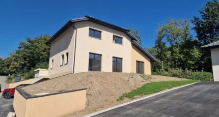 Réalisation d’une maison Natilia à étage contemporaine dans le Champsaur