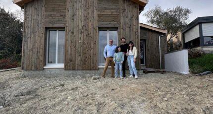 Maison Natilia livrée à Saint Romain La Virvée (33240) : une construction singulière inspirée d’un « séchoir à tabac »