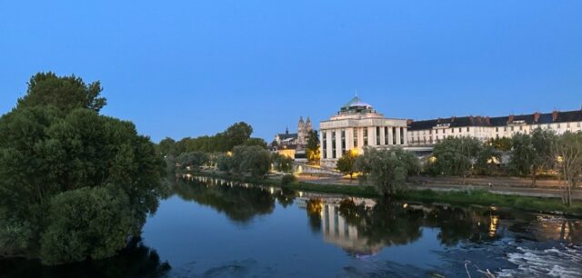 Agence construction maison à Tours (37000)